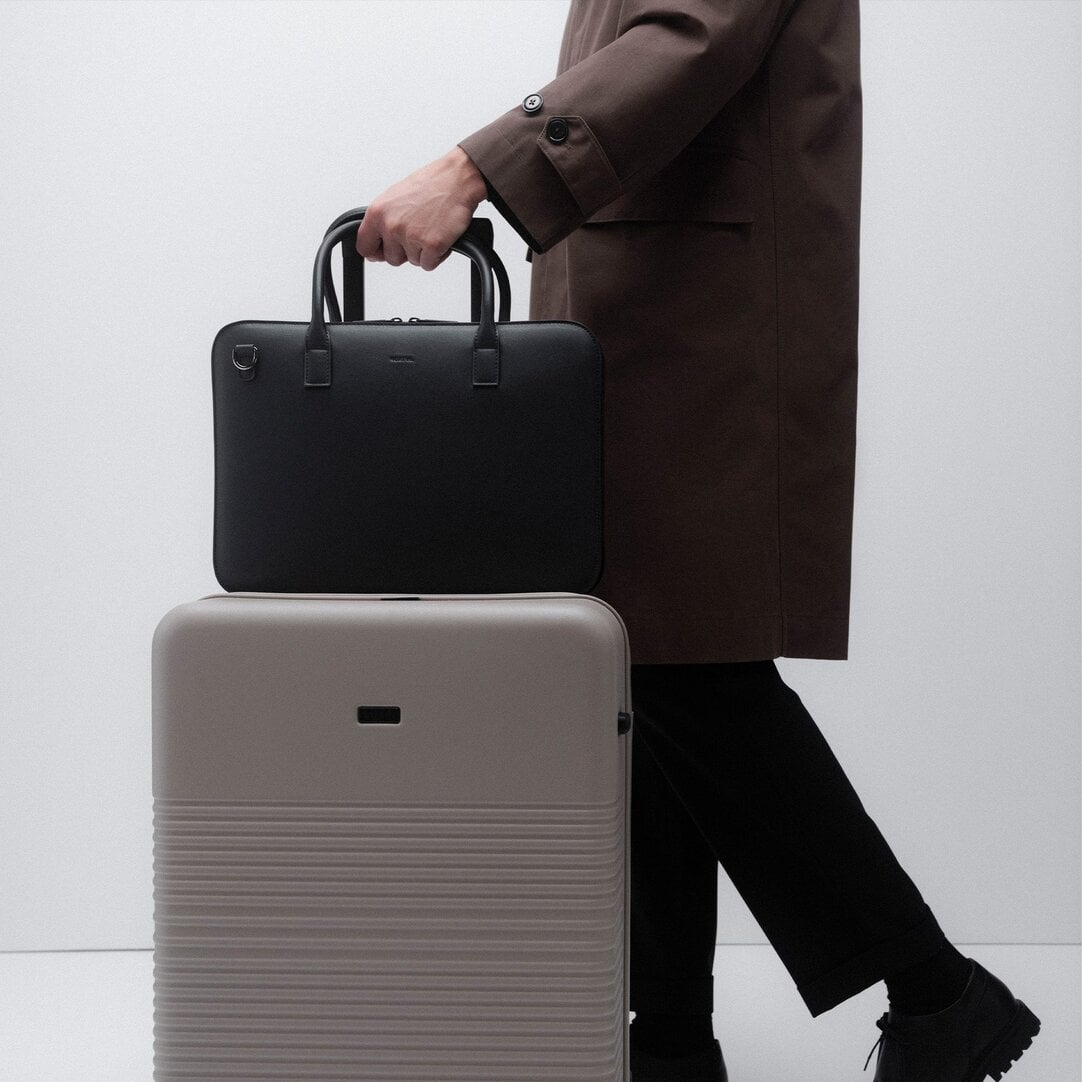ナチュラルレザー　briefcase シンセティックシュリンクレザー ブリーフバッグ